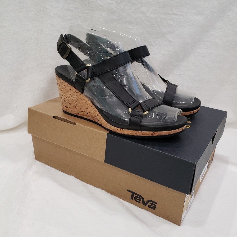 Teva Arrabelle black wedges